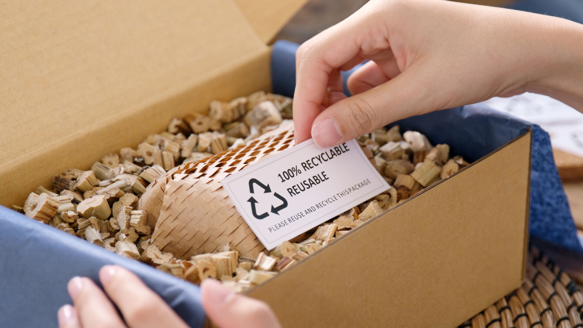 Branded Packaging mit recycelbaren oder wiederverwendbaren  Materialien 